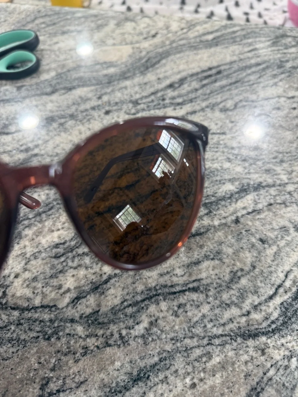amelia e classic brown